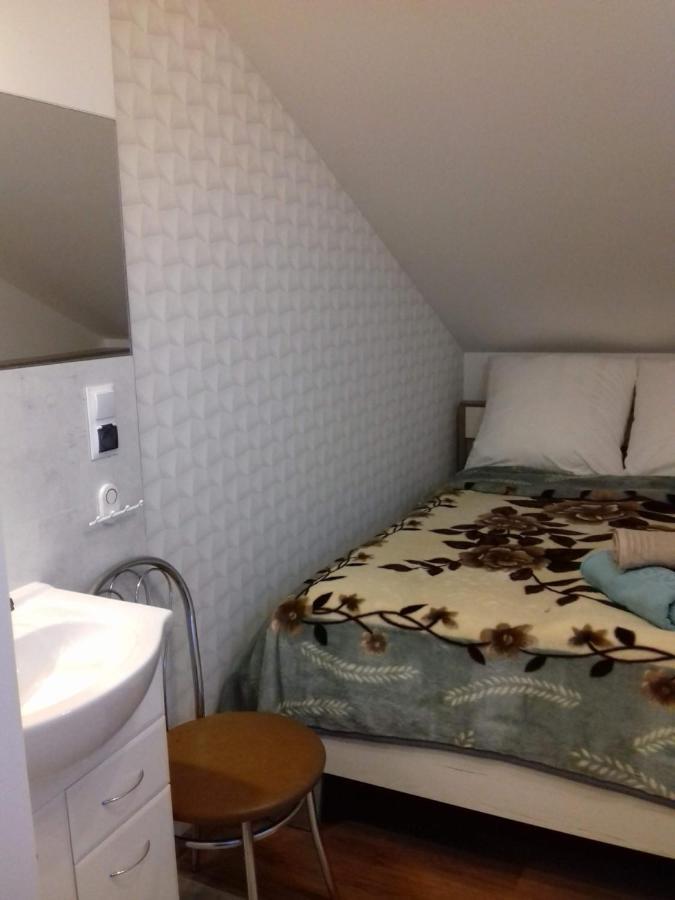 Homestay Strozowka Gorlice Eksteriør bilde