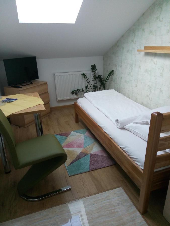 Homestay Strozowka Gorlice Eksteriør bilde