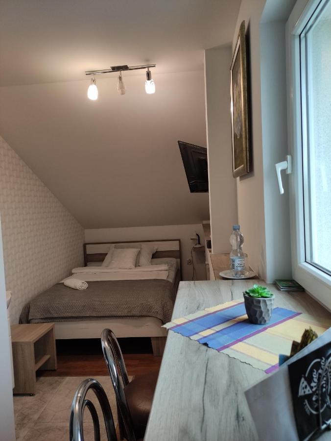 Homestay Strozowka Gorlice Eksteriør bilde